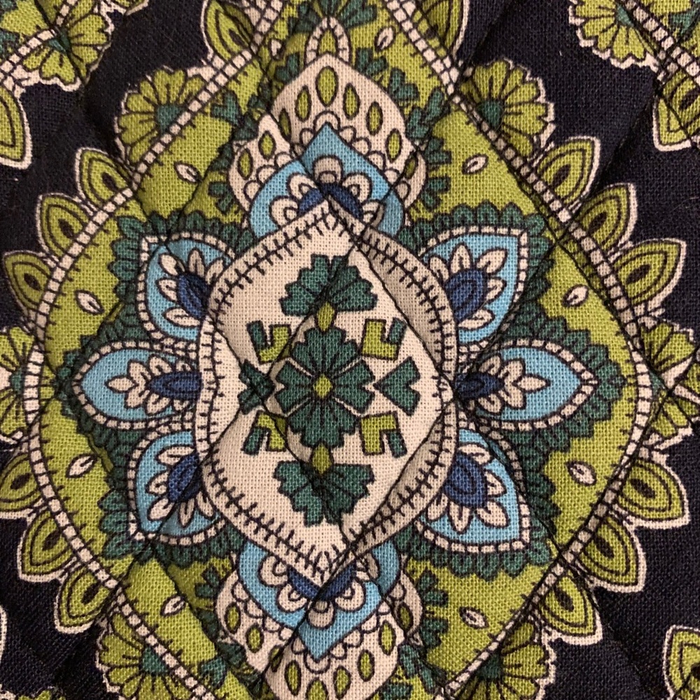 Vera Bradley Tote - Picture 7 of 9